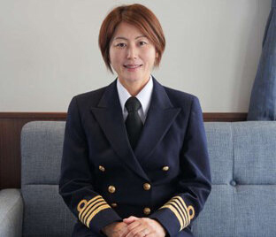 MOL's First Female Captain Takes Command of Car Carrier  MOL Turkey